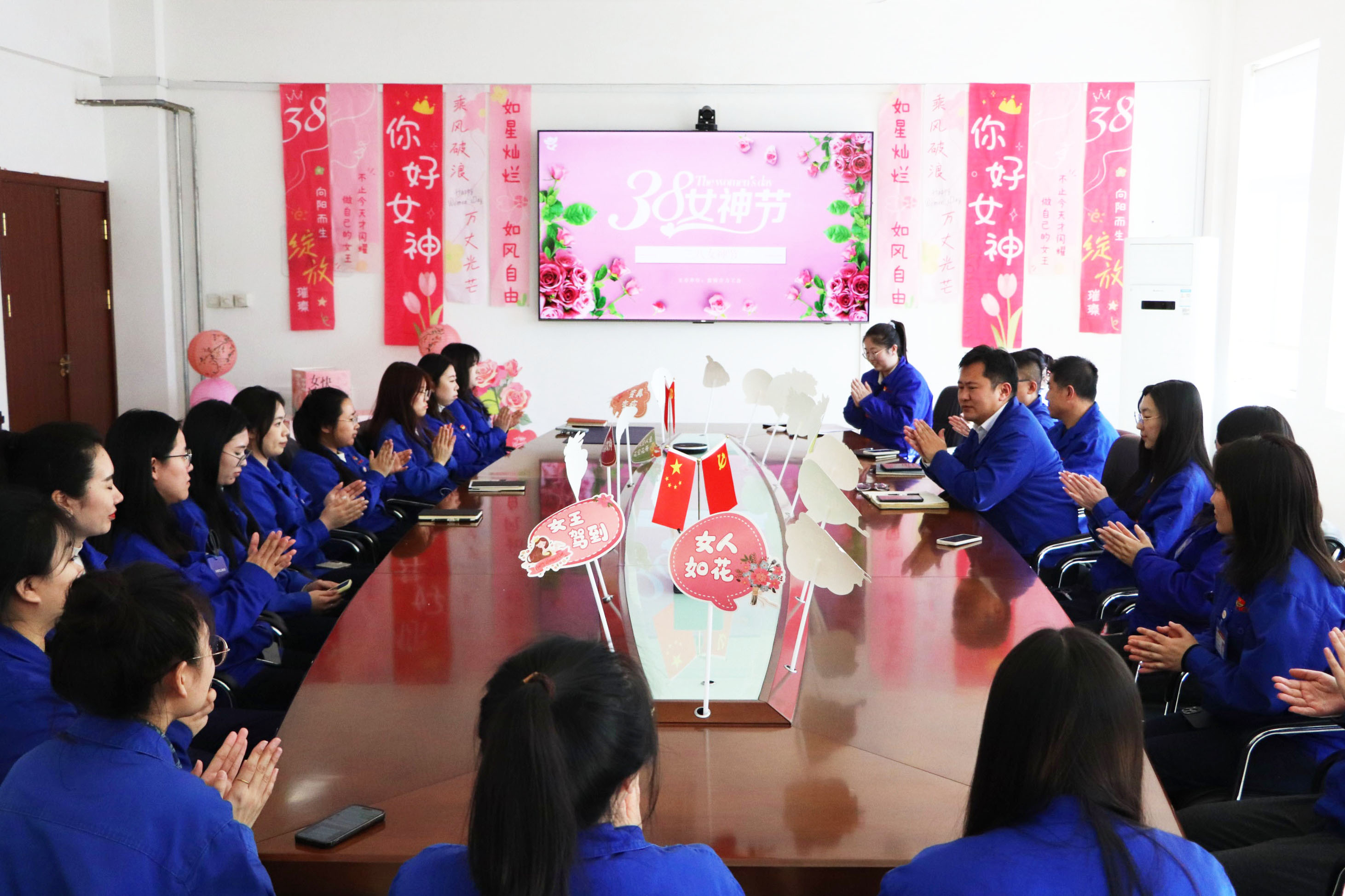 座談會(huì)現(xiàn)場(chǎng) 拷貝.jpg
